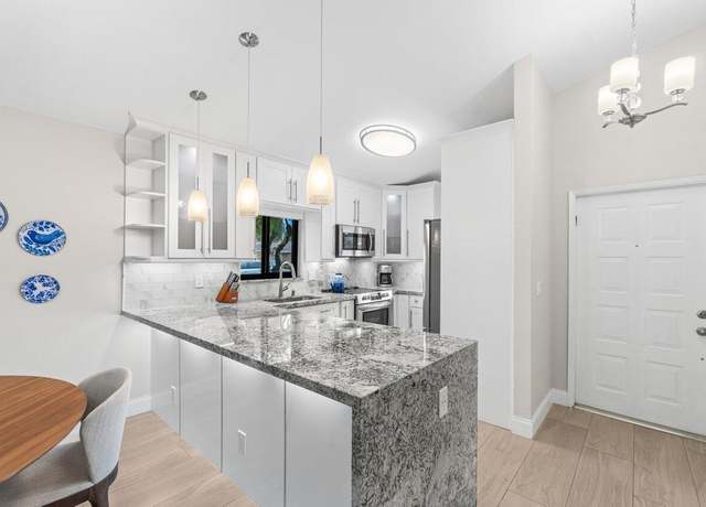 Property at 8167 Summerbreeze Ln, Boca Raton, FL 33496, 2 beds, 2 baths