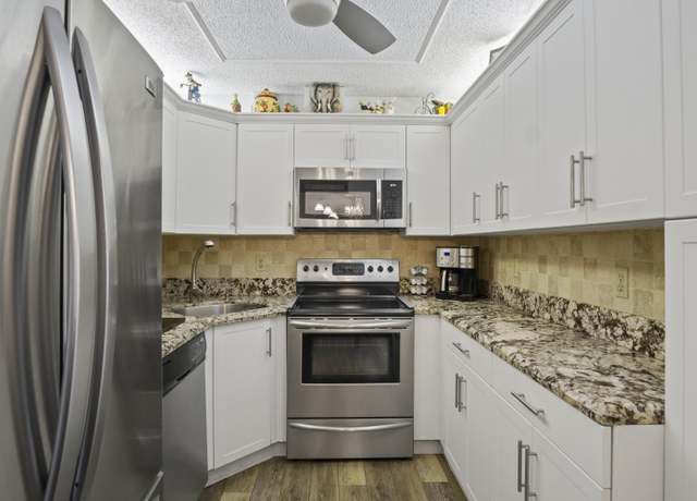 Property at 1995 SW Silver Pine Way Unit 119-D2, Palm City, FL 34990, 3 beds, 2 baths