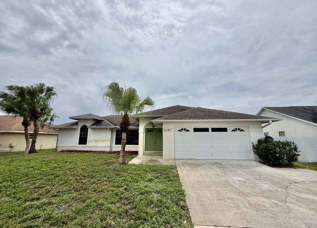 Property at 2141 SE Floresta Dr, Port Saint Lucie, FL 34984, 3 beds, 2 baths