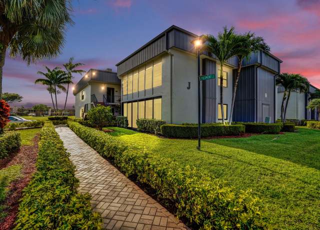 Property at 475 Piedmont J, Delray Beach, FL 33484, 2 beds, 2 baths