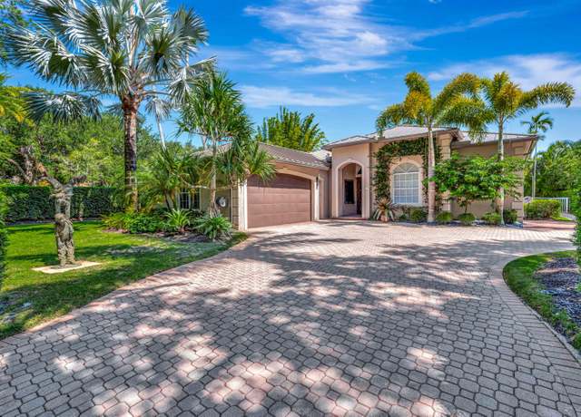 Property at 337 Eagle Dr, Jupiter, FL 33477, 3 beds, 4.5 baths