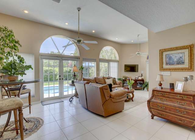 Property at 2030 NE 27 Ct, Lighthouse Point, FL 33064, 3 beds, 2 baths