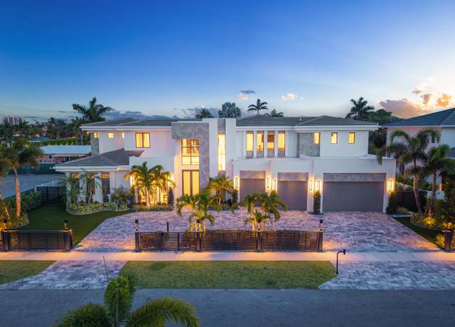 Property at 474 NE 10th St, Boca Raton, FL 33432, 5 beds, 6.5 baths