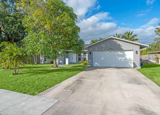 Property at 297 Ponce De Leon St, Royal Palm Beach, FL 33411, 3 beds, 2 baths