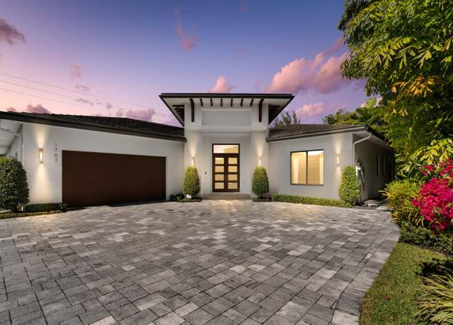 Property at 1707 SW 6th Ave, Boca Raton, FL 33486, 4 beds, 4.5 baths