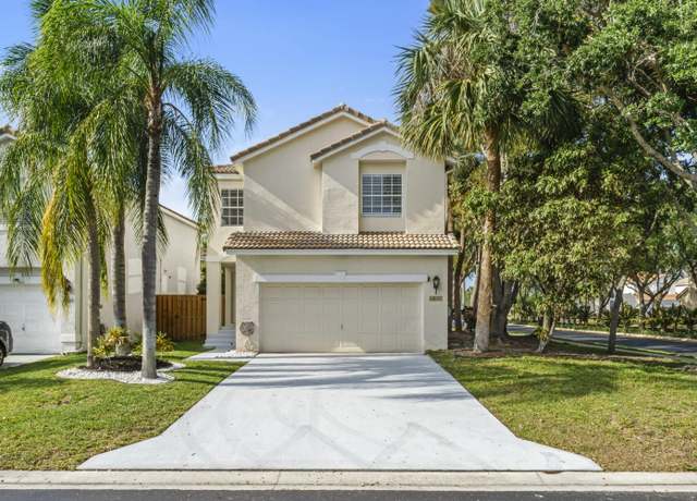 Property at 6857 Sugarloaf Key St, Lake Worth, FL 33467, 4 beds, 2.5 baths