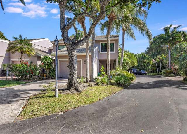 Property at 6650 Thornhill Ct, Boca Raton, FL 33433, 3 beds, 2.5 baths