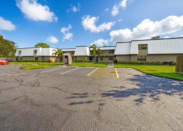 Property at 2516 S 19th St #206, Fort Pierce, FL 34982, 1 bed, 1 bath