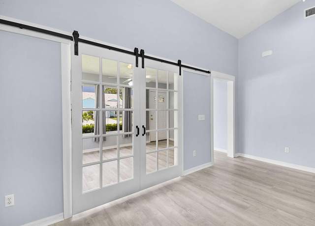 Property at 4062 Garden Villas Ct, Fort Pierce, FL 34982, 2 beds, 2 baths