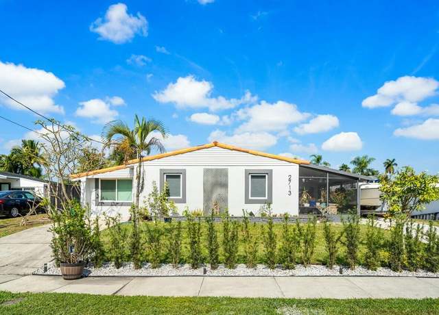 Property at 2713 Coolidge St, Hollywood, FL 33020, 3 beds, 2 baths