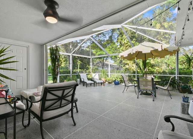 Property at 5402 Red Oak Ct, Palm Beach Gardens, FL 33410, 2 beds, 2 baths