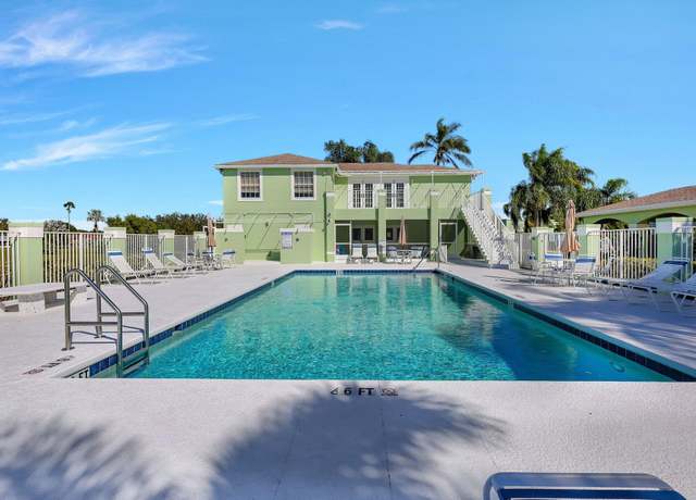 Property at 2085 SE Wild Meadow Cir, Port Saint Lucie, FL 34952, 2 beds, 2 baths