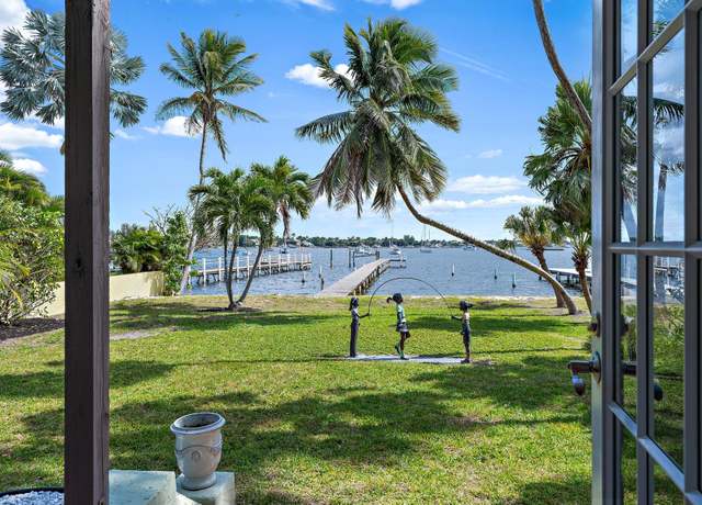 Property at 122 S Lake Dr, Lantana, FL 33462, 3 beds, 3 baths