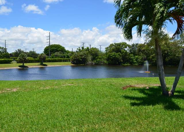 Property at 15924 Laurel Oak Cir, Delray Beach, FL 33484, 2 beds, 2 baths