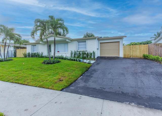 Property at 1717 16th Ct N, Lake Worth Beach, FL 33460, 3 beds, 2 baths