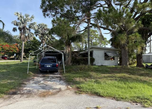 Property at 101 E Arbor Ave, Port Saint Lucie, FL 34952, 2 beds, 2 baths