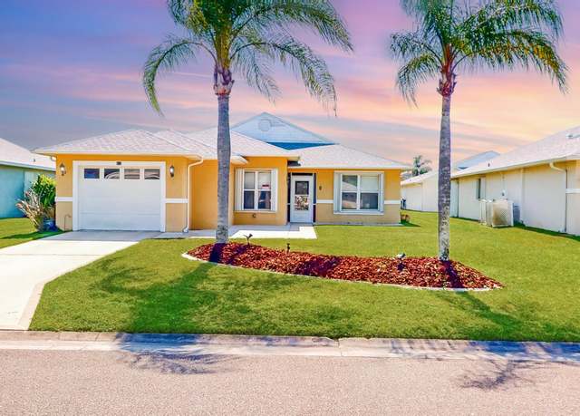 Property at 413 European Ln, Fort Pierce, FL 34982, 2 beds, 2 baths