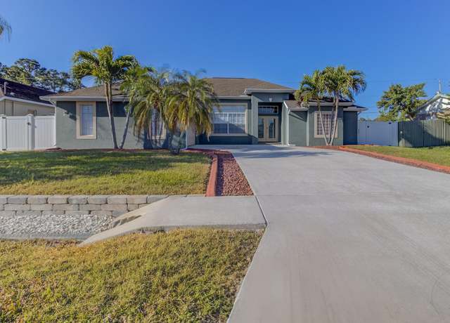 Property at 942 SW Consolata Ave, Port Saint Lucie, FL 34953, 4 beds, 2 baths