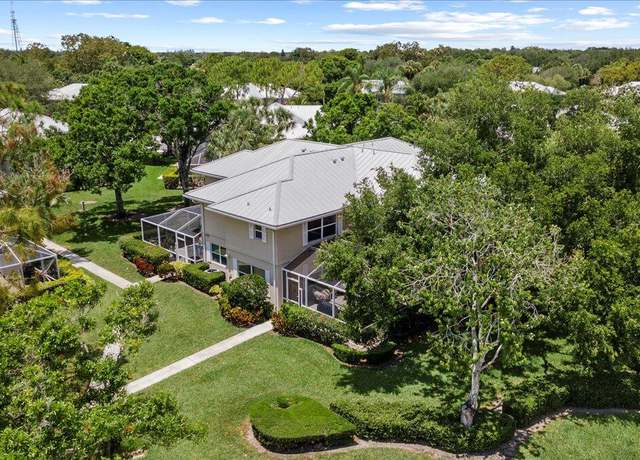 Property at 2423 SW Danbury Ln, Palm City, FL 34990, 2 beds, 2.5 baths
