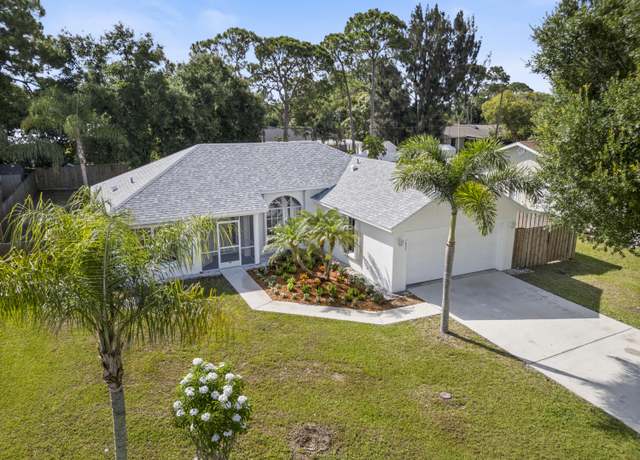 Property at 1633 SE Clearmont St, Port Saint Lucie, FL 34983, 3 beds, 2 baths