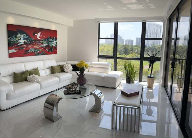 Property at 20379 W Country Club Dr #533, Aventura, FL 33180, 2 beds, 2 baths