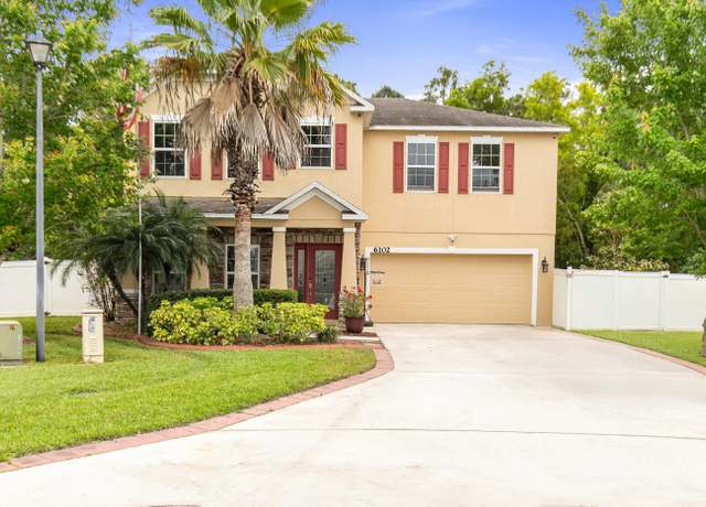 Property at 6102 NW Painted Bunting Ct, Port Saint Lucie, FL 34986, 5 beds, 4.5 baths