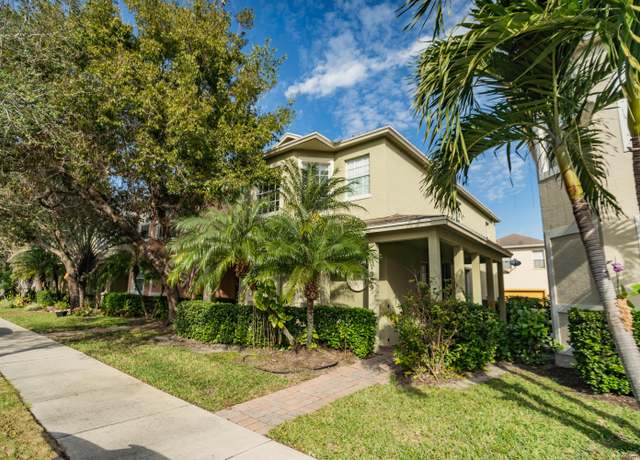 Property at 1929 SE Micco Dr, Port Saint Lucie, FL 34952, 3 beds, 3 baths