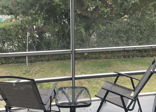 Property at 880 Horizons W #206, Boynton Beach, FL 33435, 2 beds, 1 bath
