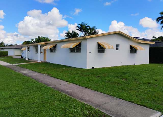 Property at 1500 N 47th Ave, Hollywood, FL 33021, 3 beds, 2 baths