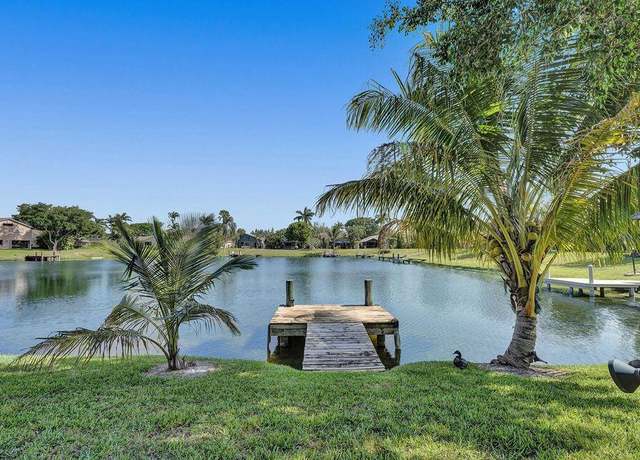 Property at 17 Old Town Farm Road Rd, Out Of State 00000, 4 beds, 2 baths