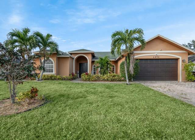 Property at 1371 SW Halford Ave, Port Saint Lucie, FL 34953, 4 beds, 3 baths