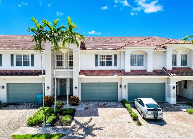 Property at 64 Lancaster Rd, Boynton Beach, FL 33426, 3 beds, 2.5 baths