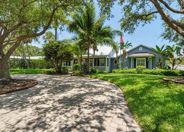 Property at 10 Copaire Rd, Sewalls Point, FL 34996, 4 beds, 3 baths