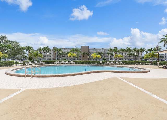 Property at 1021 Guildford B #1021, Boca Raton, FL 33434, 2 beds, 1.5 baths