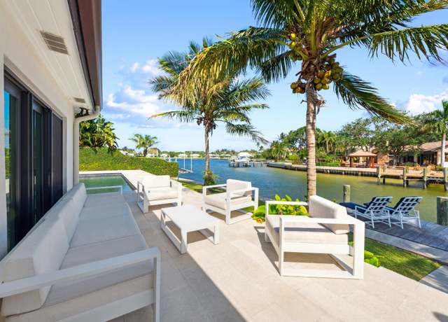 Property at 1474 Point Way, North Palm Beach, FL 33408, 4 beds, 3 baths