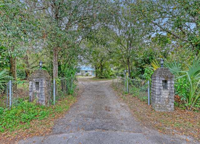Property at 2980 Admiral St, Fort Pierce, FL 34982, 4 beds, 3 baths