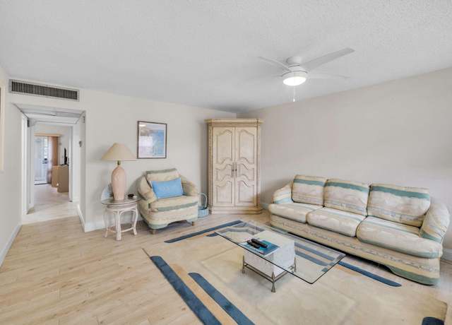 Property at 12 Valencia A, Delray Beach, FL 33446, 2 beds, 2 baths