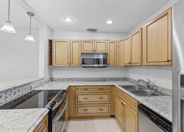 Property at 1920 Palmland Dr Unit C, Boynton Beach, FL 33436, 3 beds, 2 baths