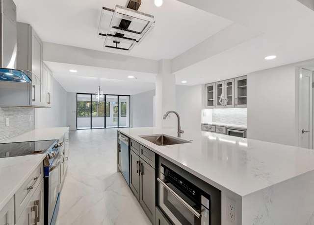 Property at 6420 Boca Del Mar Dr #104, Boca Raton, FL 33433, 2 beds, 2 baths