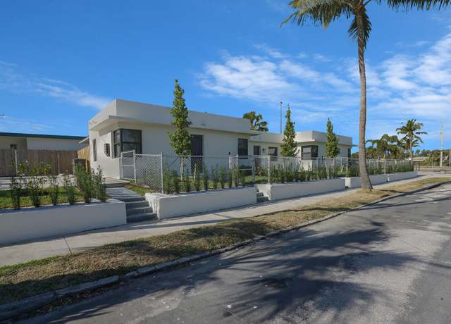Property at 538 28th St, West Palm Beach, FL 33407, 3 beds, 3 baths