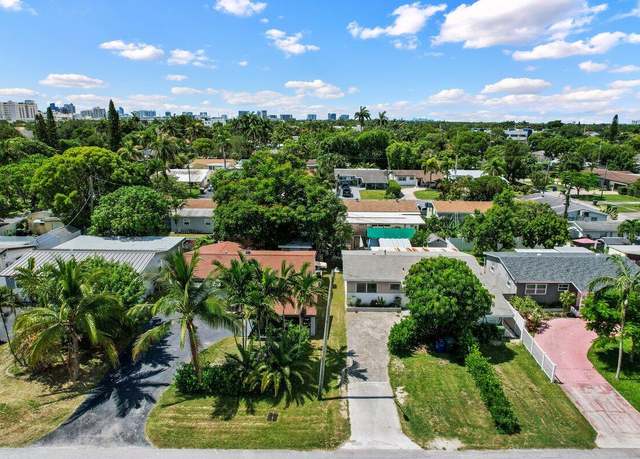 Property at 309 SW 7 St, Hallandale Beach, FL 33009, 4 beds, 3 baths