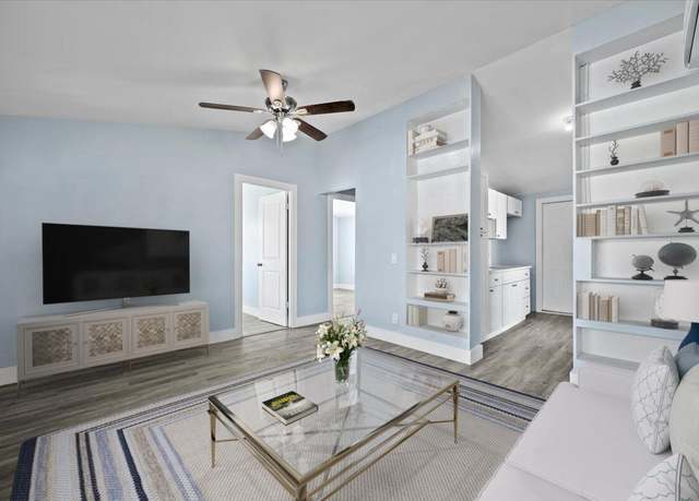 Property at 4740 10th Ave N, Lake Worth, FL 33463, 2 beds, 1 bath