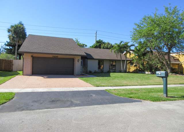 Property at 7820 NW 44th Ct, Lauderhill, FL 33351, 3 beds, 2 baths