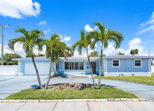 Property at 1209 N Australian Ave, West Palm Beach, FL 33401, 3 beds, 2 baths