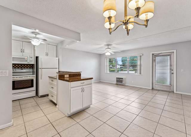 Property at 119 Dorchester F, West Palm Beach, FL 33417, 1 bed, 1.5 baths