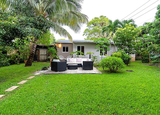 Property at 1401 NE 17th Way, Fort Lauderdale, FL 33304, 3 beds, 2 baths