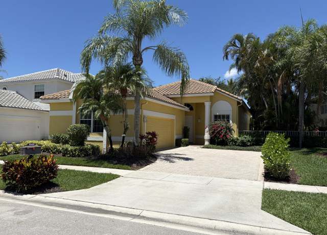 Property at 16958 Knightsbridge Ln, Delray Beach, FL 33484, 3 beds, 3 baths
