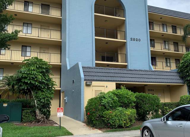 Property at 2820 Tennis Club Dr #302, West Palm Beach, FL 33417, 1 bed, 1.5 baths
