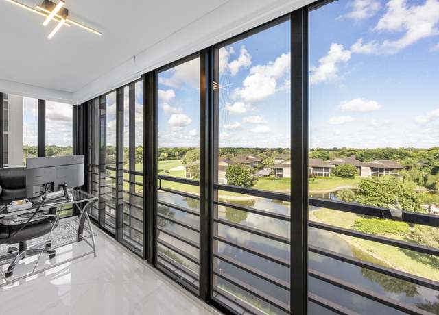 Property at 7582 Regency Lake Dr #601, Boca Raton, FL 33433, 3 beds, 2.5 baths