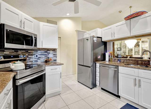 Property at 7888 Lexington Club Blvd Unit B, Delray Beach, FL 33446, 2 beds, 2 baths